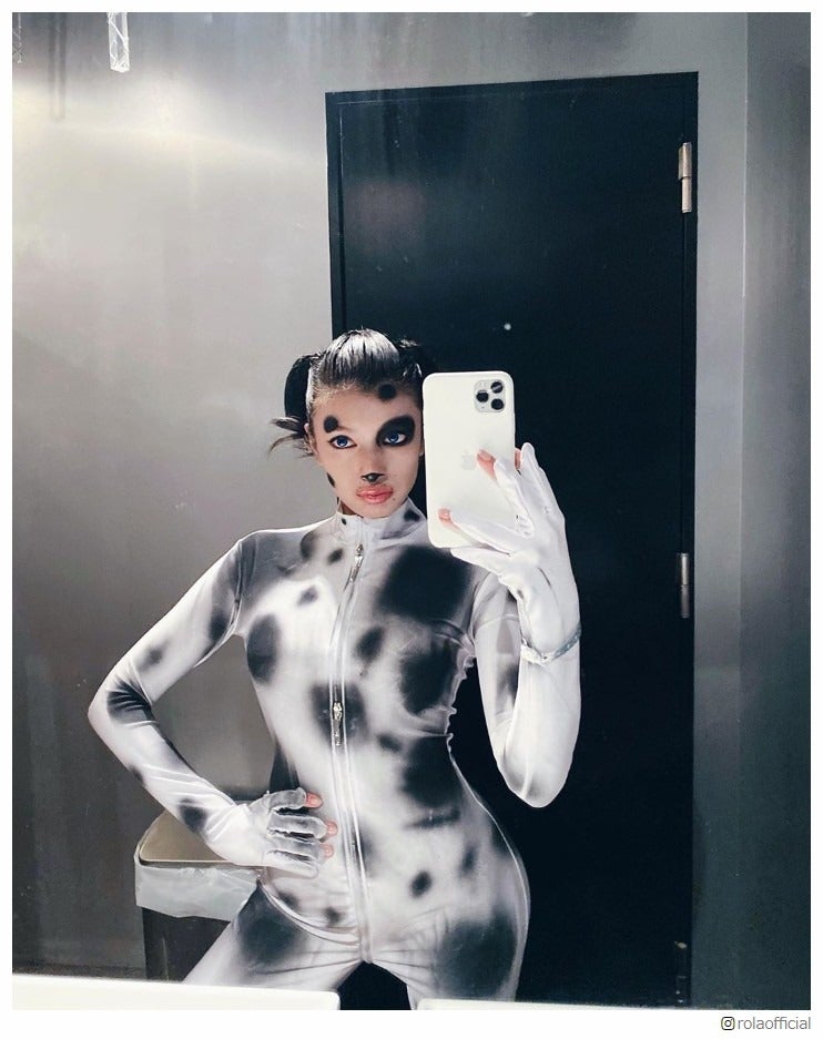 ローラ、SEXYな“ダルメシアンハロウィンコス”に反響「スタイル抜群」「クオリティ凄い」