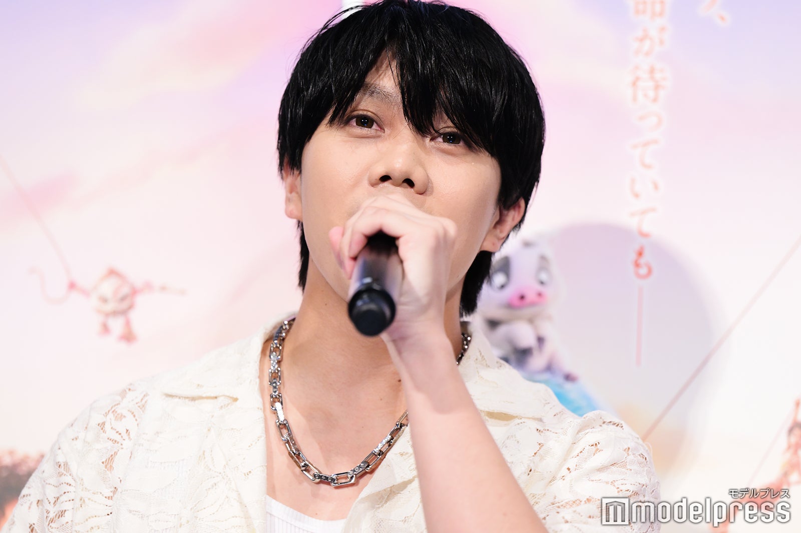 熱唱する佐々木大光（C）モデルプレス