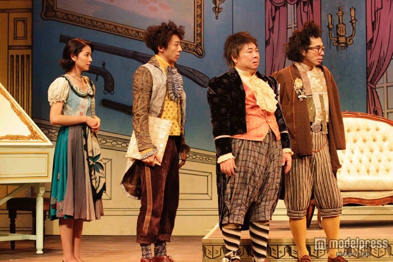 （左から）長澤まさみ、高橋一生、塚地武雅、片桐仁／舞台「ライクドロシー」撮影：板橋淳一