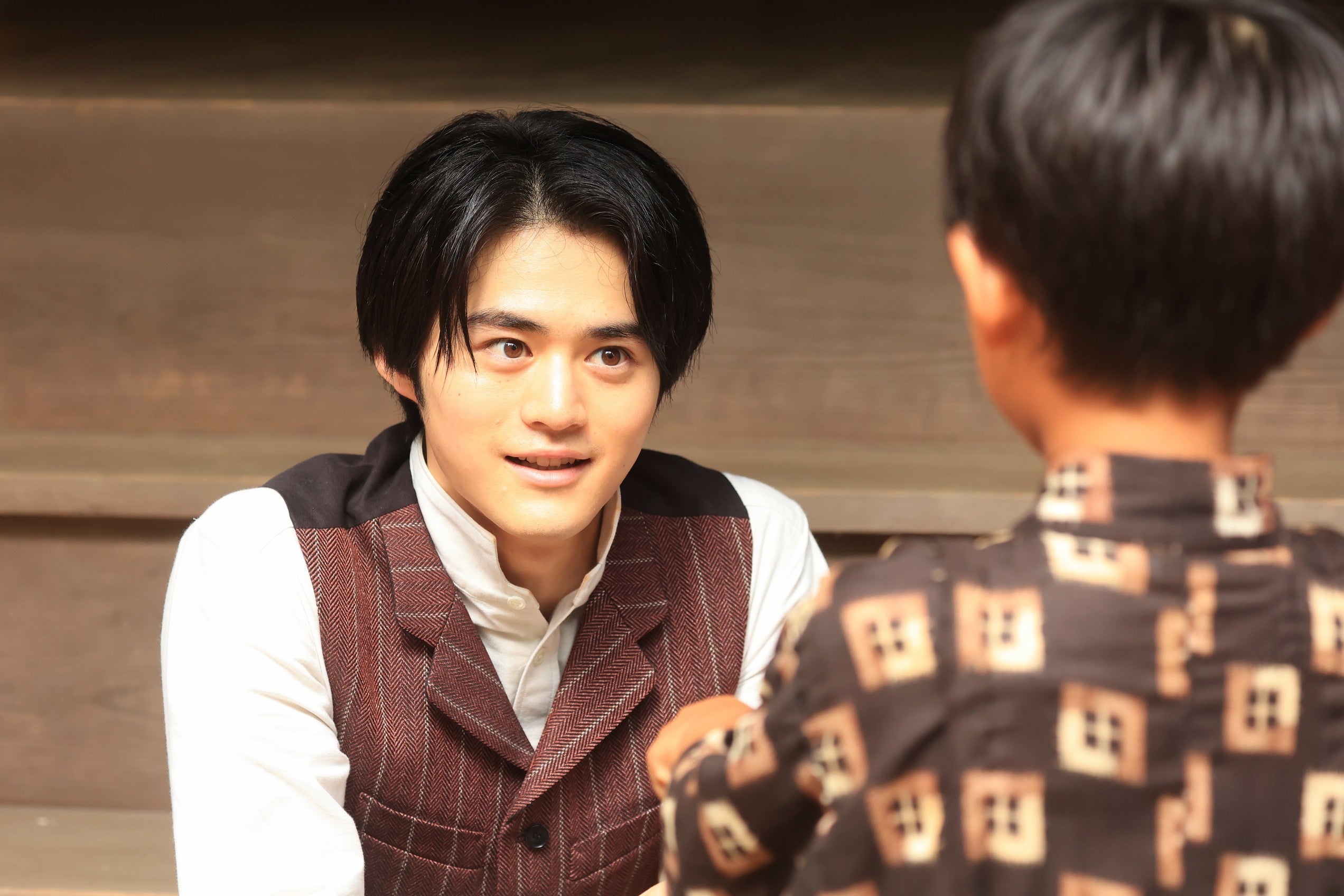 鈴鹿央士「嘘解きレトリック」第2話（C）フジテレビ