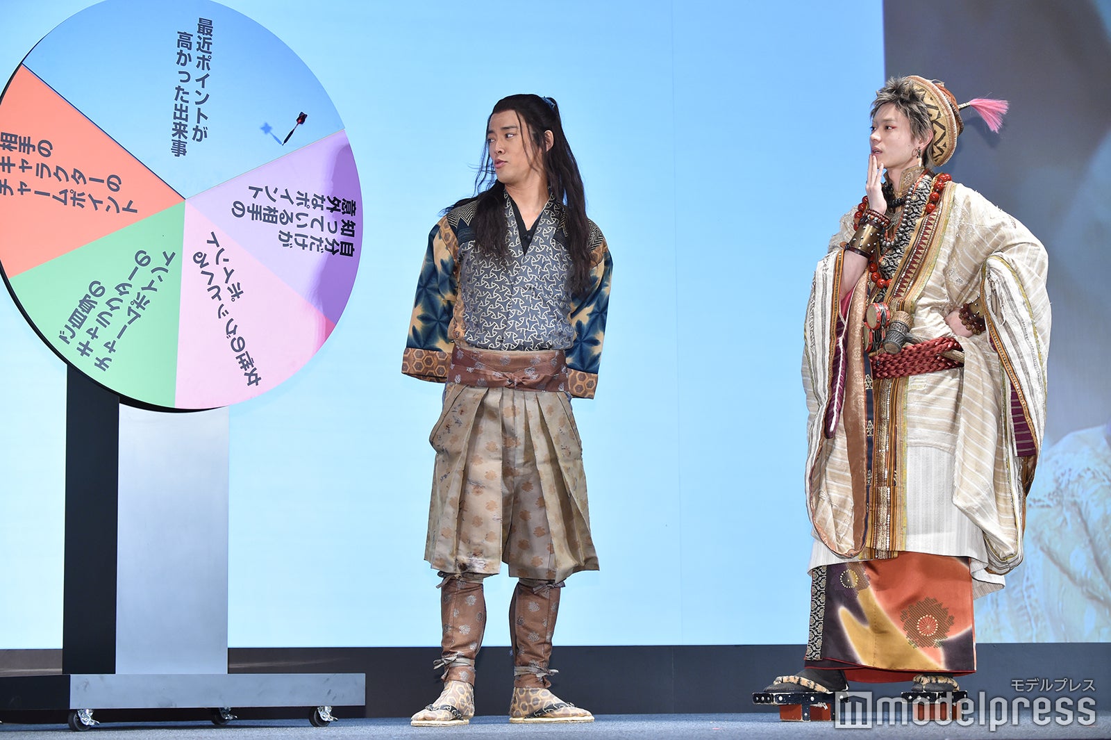 桐谷健太、菅田将暉（C）モデルプレス