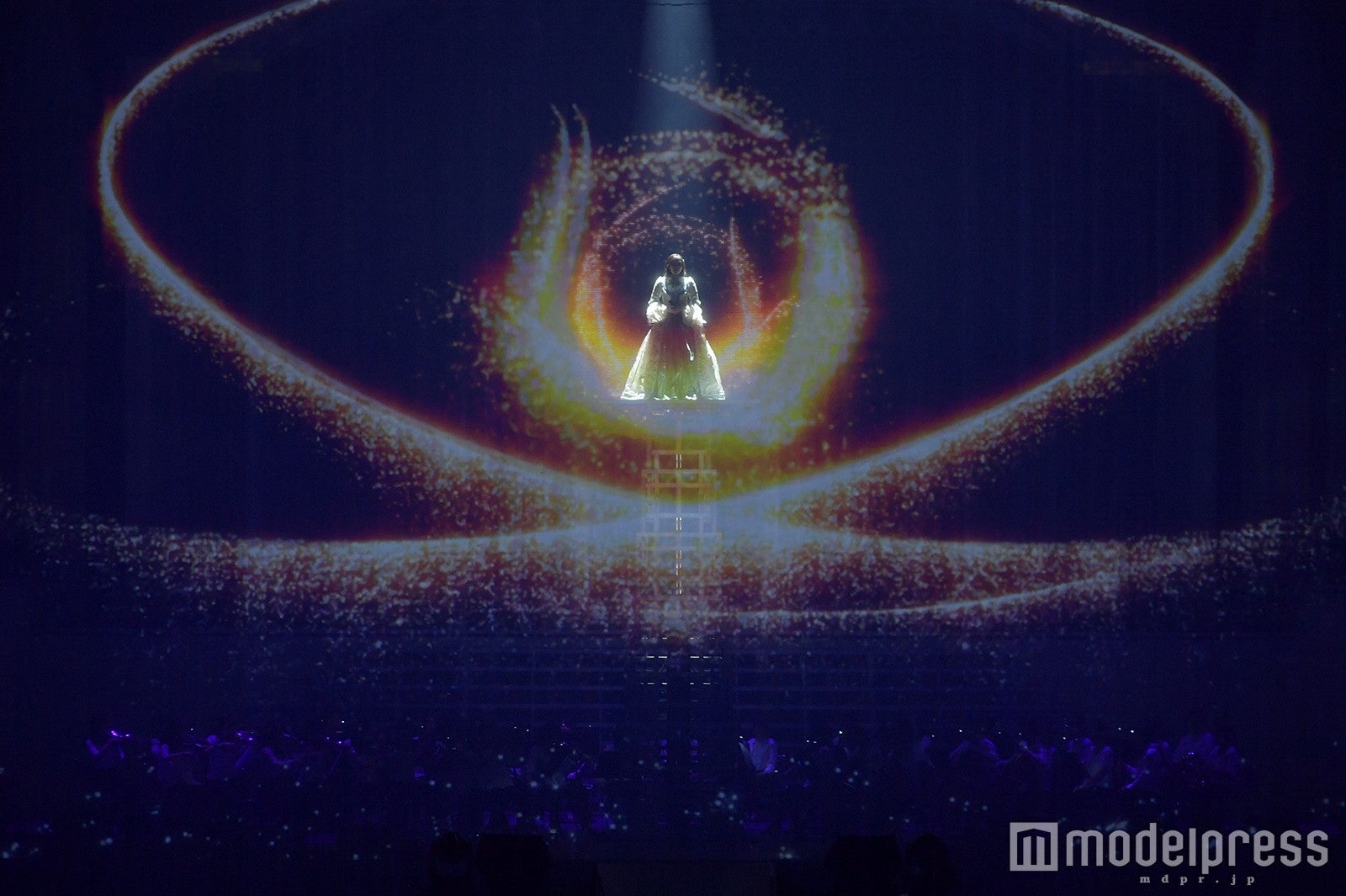 渡辺麻友（C）モデルプレス