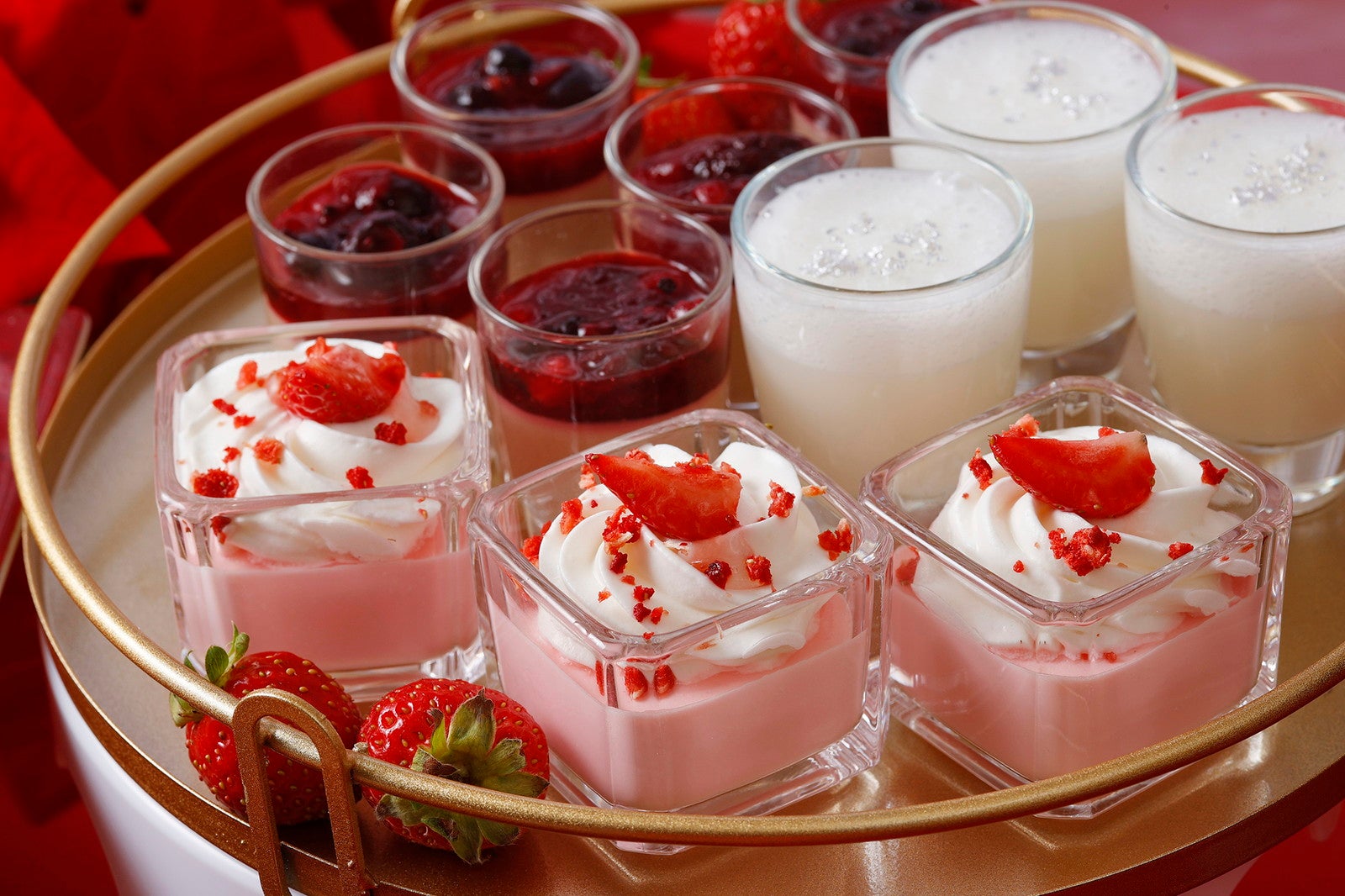 フェスティブストロベリー スイーツブッフェ～スノーマンワンダーランド～／提供画像