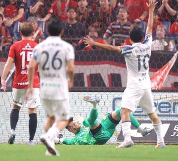 浦和 連勝3でストップ 初先発GK福井がボール処理誤り勝ち越し点献上「僕の実力」 前節から先発6人変更に曺監督「コンディションが整わなかった」