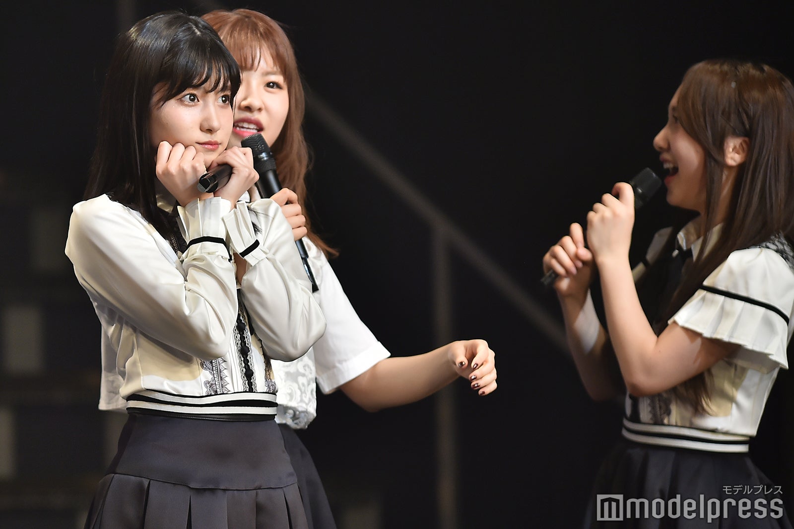 中西智代梨の順番のはずが谷口めぐが割り込み「AKB48 チームB単独コンサート～女神は可愛いだけじゃない～」 （C）モデルプレス