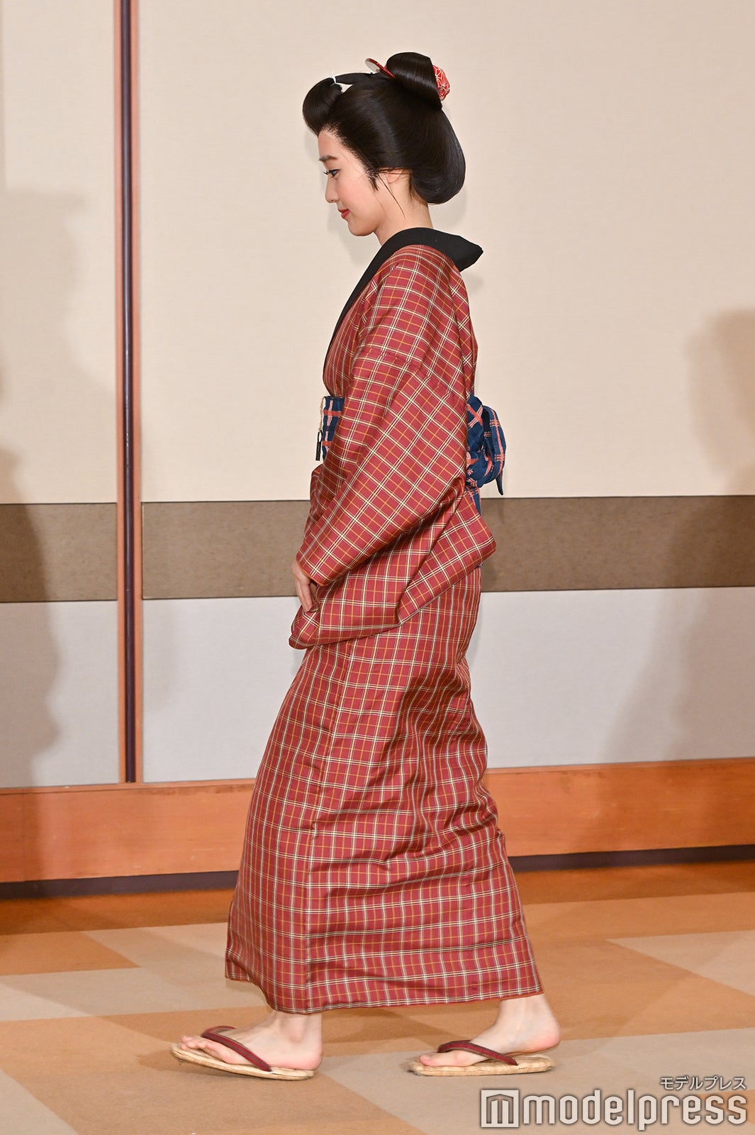 菅井友香（C）モデルプレス