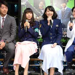 （左から）桜井日奈子、竹内涼真、伊藤沙莉、武田玲奈（C）モデルプレス