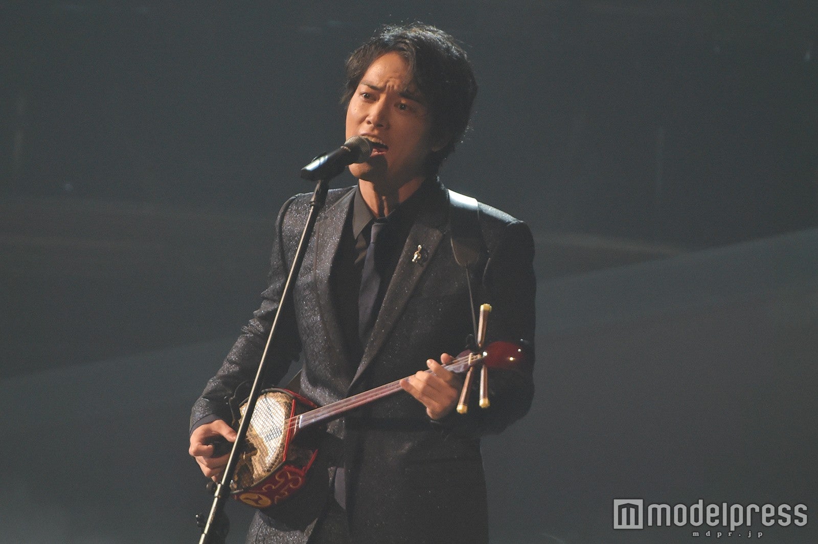 桐谷健太「海の声」熱唱 初の大舞台に緊張隠せず＜レコ大＞