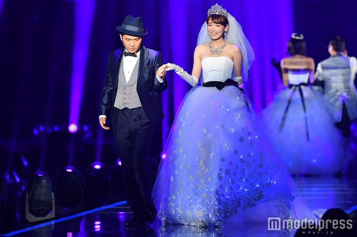 (C)モデルプレス