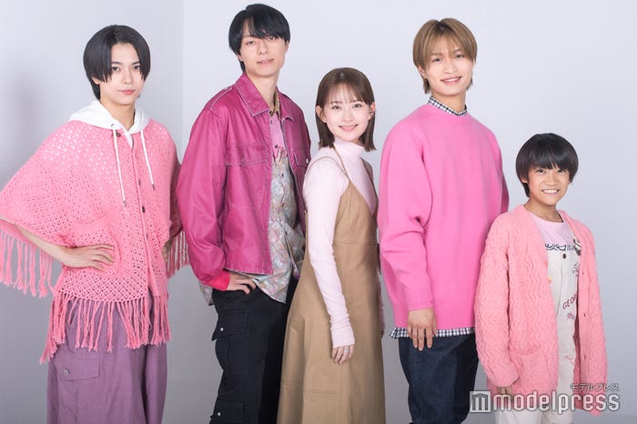 織山尚大、作間龍斗、畑芽育、那須雄登、内田煌音(C)モデルプレス