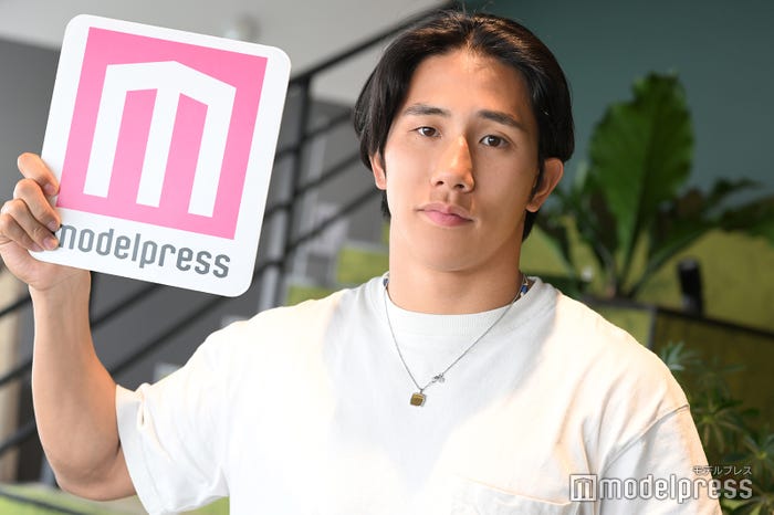 よしひと(C)モデルプレス