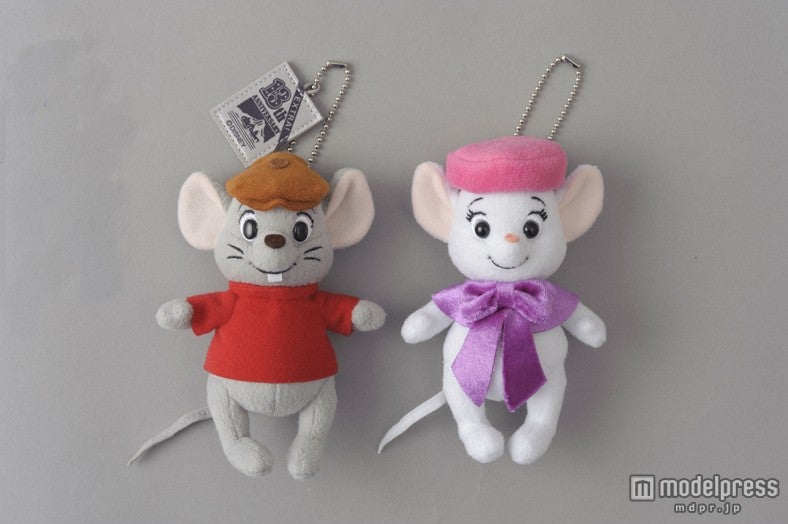 ビアンカとバーナード　ぬいぐるみバッジセット￥2400／（C）Disney