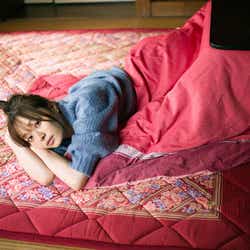 モデルプレス - 乃木坂46梅澤美波、これまでにないリラックスした姿 プライベート感満載カット公開