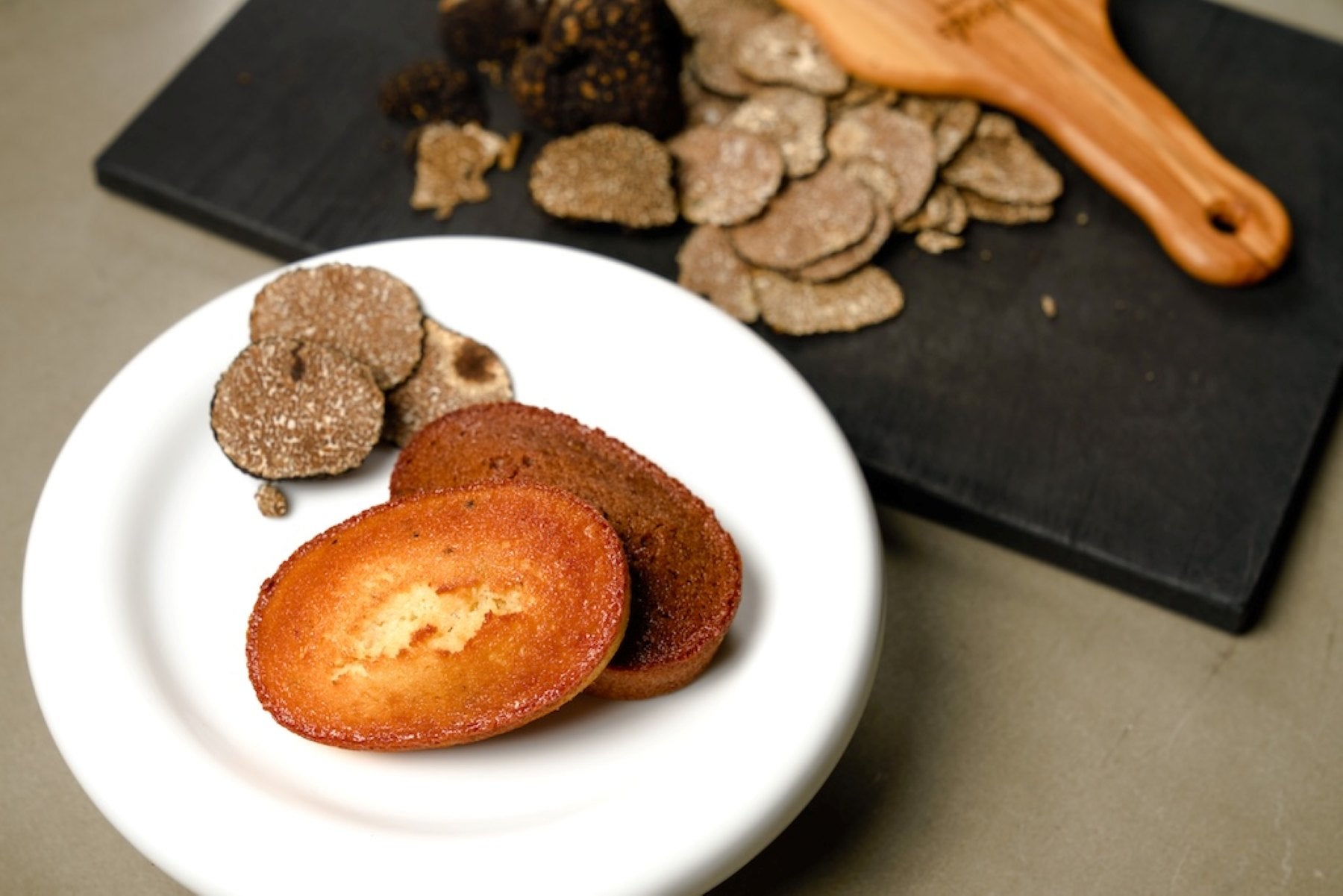 関西初！ トリュフ専門コンフェクショナリー「AROMA TRUFFLE」が大丸芦屋店にオープン