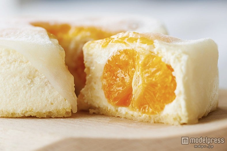 みかんがまるごと5つ入っている／画像提供：小樽洋菓子舗ルタオ