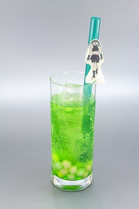 エンヴィーのタピオカメロンソーダ（C）荒川弘／鋼の錬金術師製作委員会・MBS