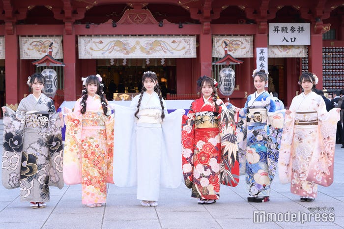 (左から)成⽥⾹姫奈、佐藤美波、千葉恵⾥、⽥⼝愛佳、⽔島美結、太⽥有紀(C)モデルプレス