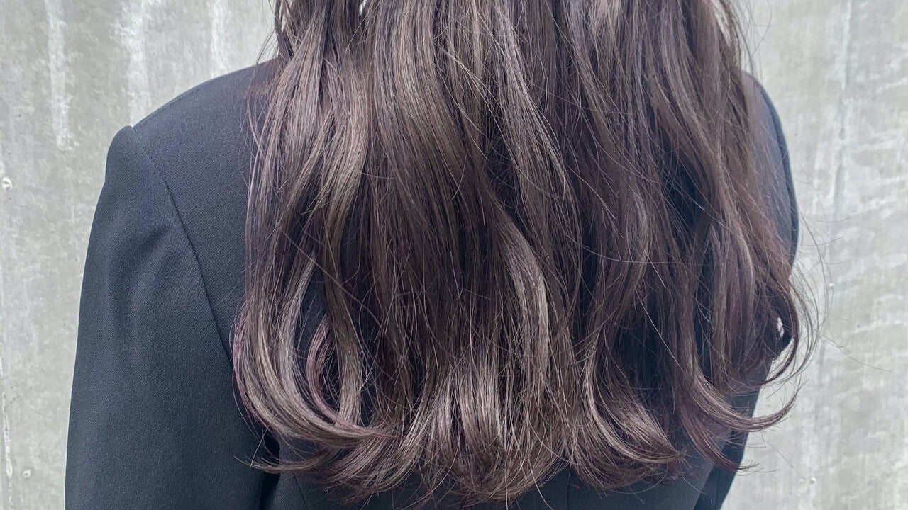 人気のベージュ系特集 トレンドのヘアカラーになろう 暗め モデルプレス