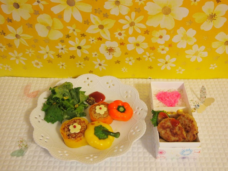 「お花パプリカ → ナゲットバーグ ランチ☆」