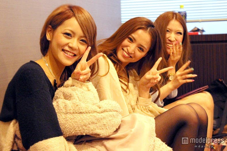 4月19日(金)から配布予定の「rienda News Paper」にて、rienda girls新メンバーが初お披露目される