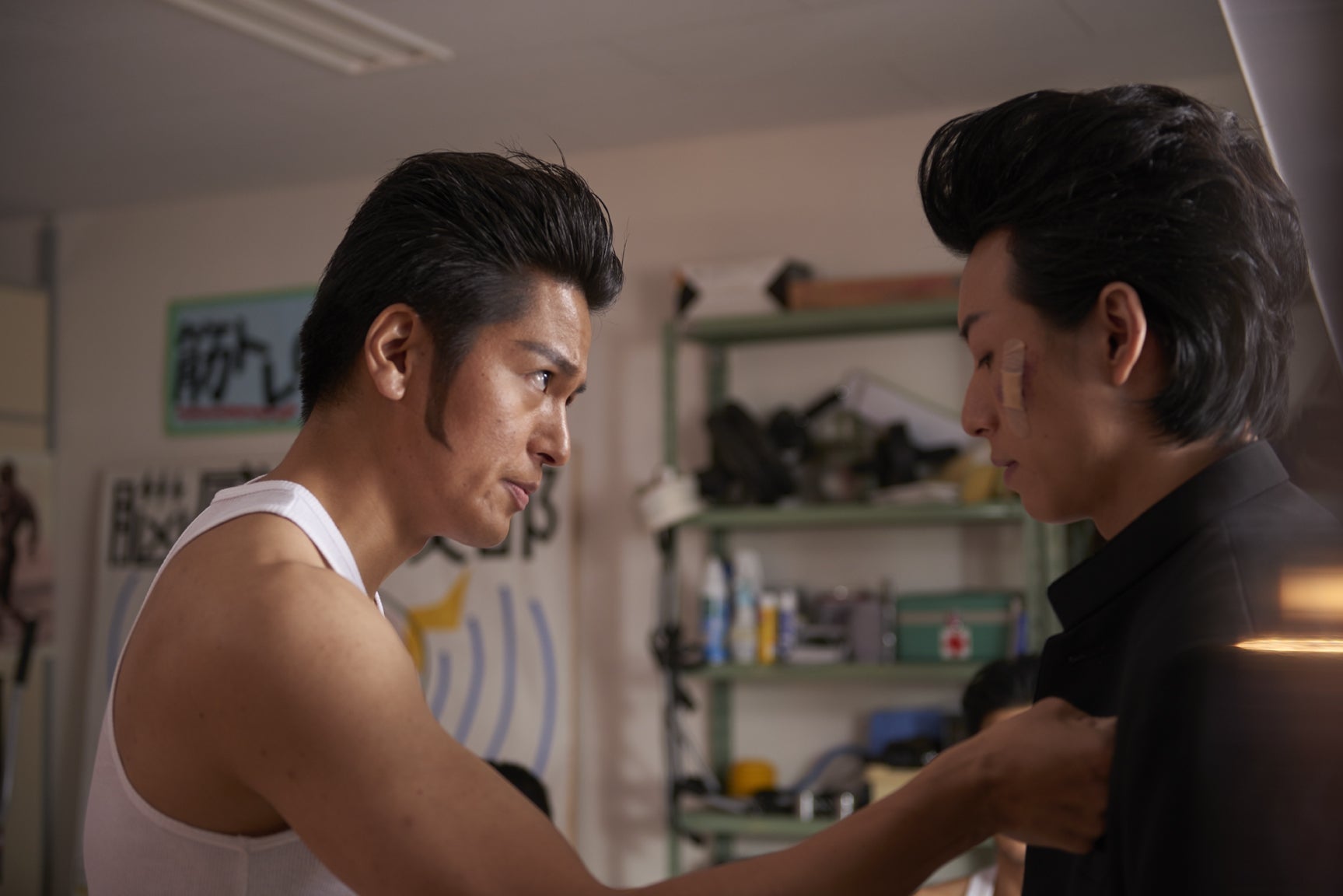 長濱慎、白戸達也／「モブサイコ100」第6話より（C）ONE・小学館／ドラマ「モブサイコ100」製作委員会