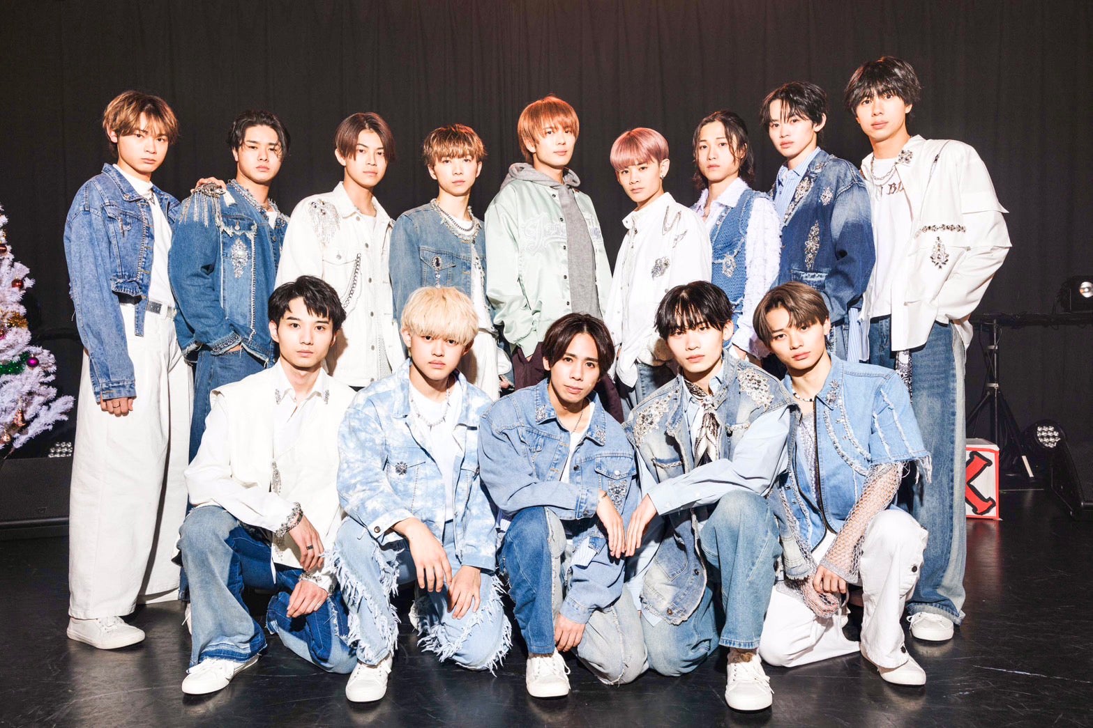 後列左から：ユウタ、リョウ、コウスケ、加藤大悟、リオ、タロウ、リョウタロウ、リク、オオジュ
前列左から：ユウゴ、コウヘイ、トワ、ケンタ、ショウ（提供写真）