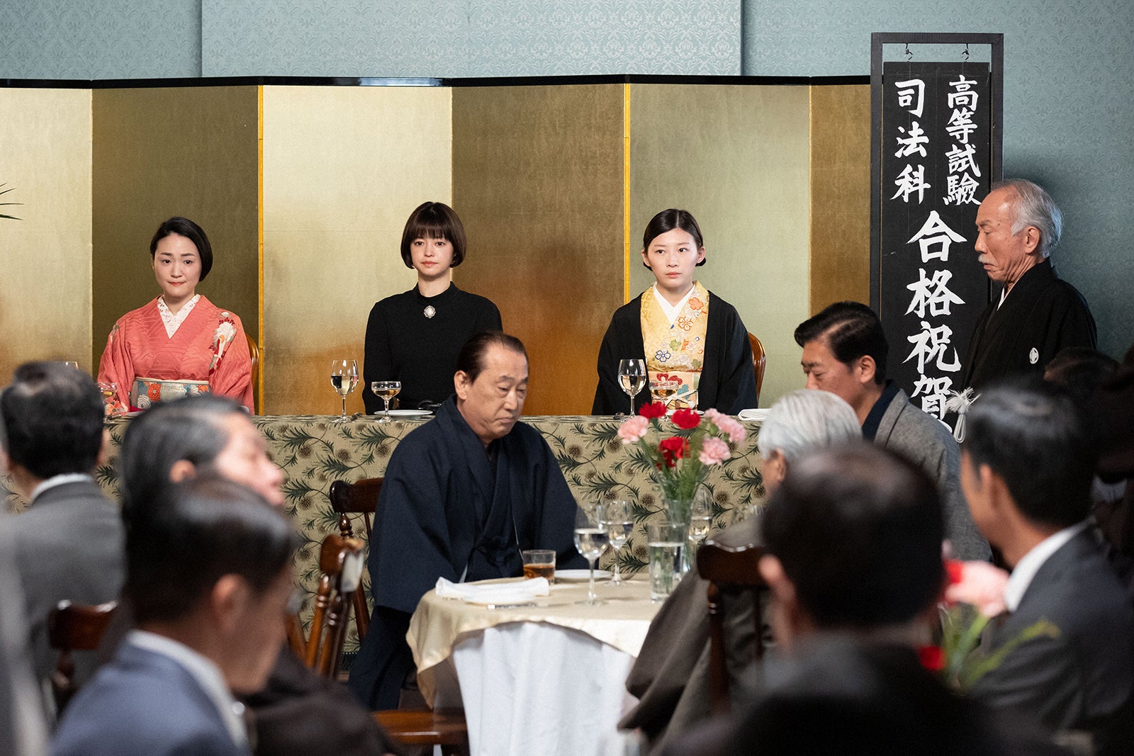 安藤輪子、小林涼子、伊藤沙莉 「虎に翼」第30話（C）NHK