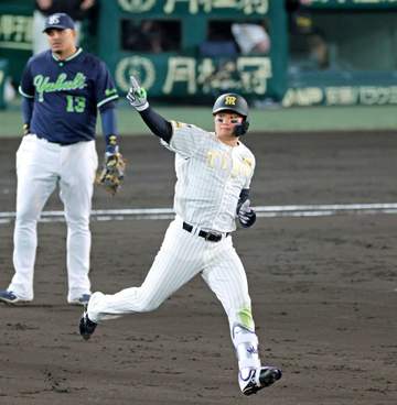 阪神・森下 今季甲子園初アーチ チーム1号＆本拠1号→またまた1号「いいスイングができた」