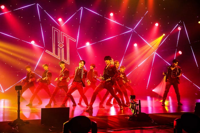 JO1(C)LAPONE ENTERTAINMENT