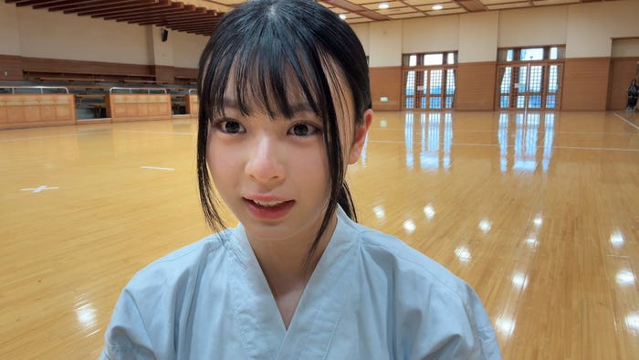 稲熊ひな/櫻坂46YouTubeチャンネル「櫻坂チャンネル」より