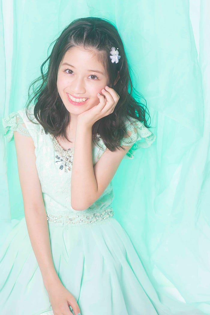 河村果歩 (画像提供:新潮社)