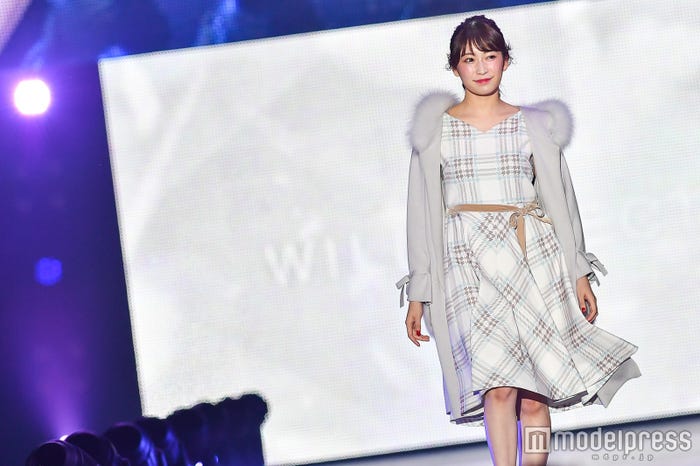 吉田朱里 (C)モデルプレス