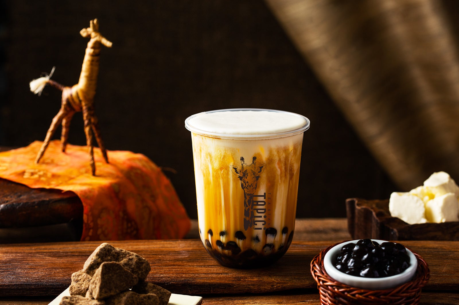 タピチ‐黒糖ミルク650円／画像提供：ドロキア・オラシイタ