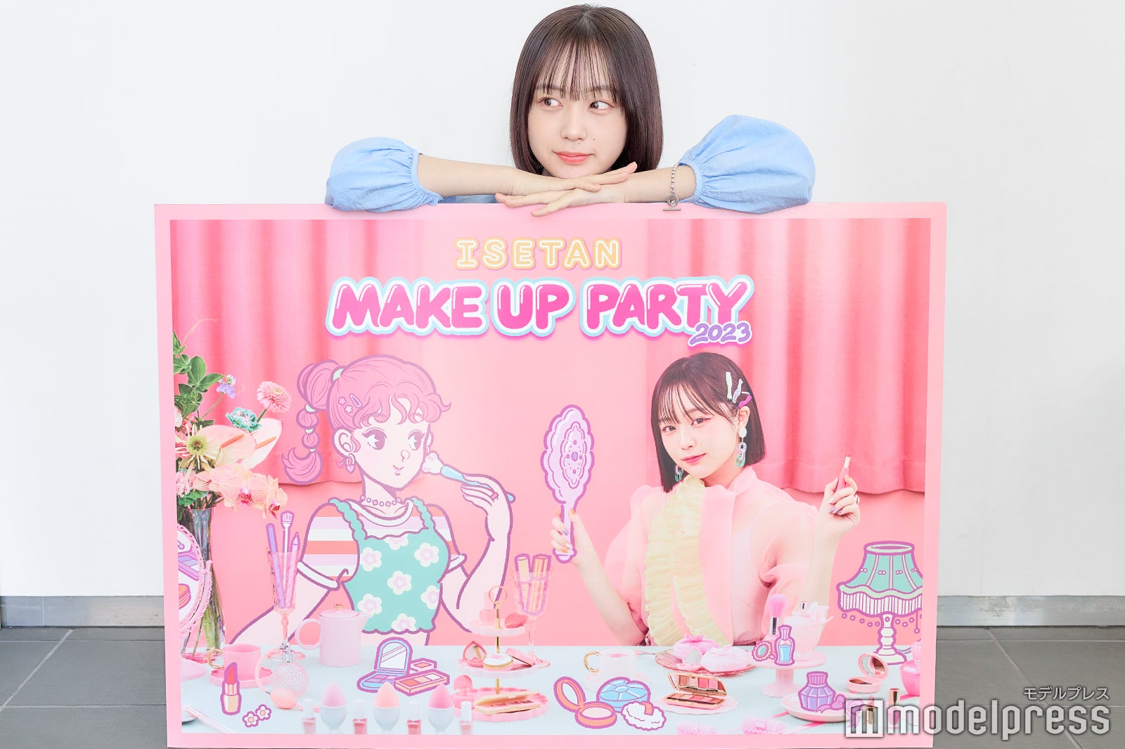 メインビジュアルに抜擢（C）モデルプレス