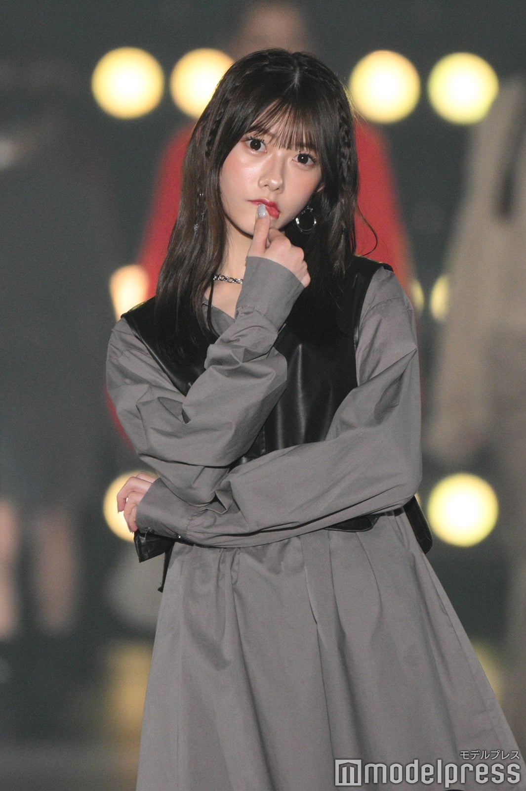 画像8/9) AKB48千葉恵里、ミニワンピで美脚スラリ 圧巻スタイル