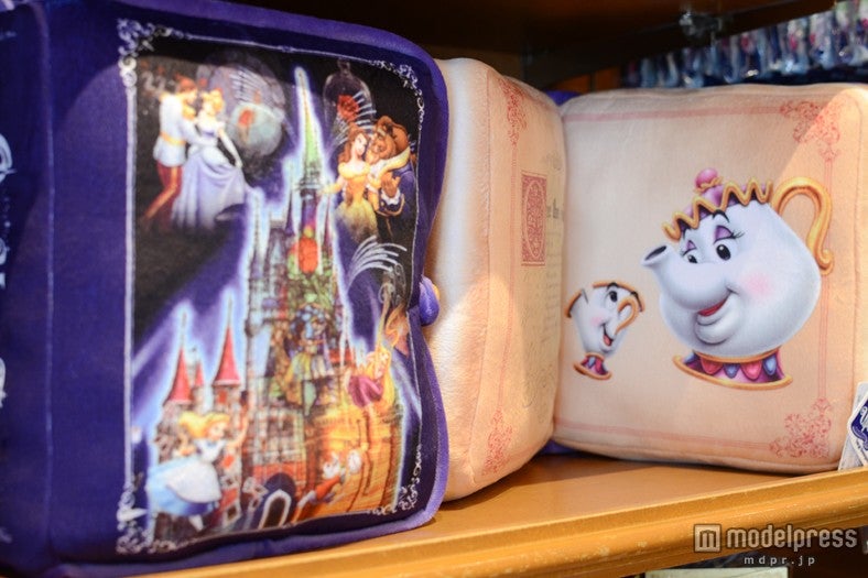 クッション（￥3300）