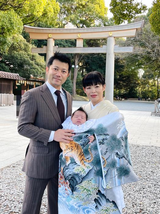 だいたひかるの夫 お宮参りでの家族ショットを公開 素敵 宝物ですね の声 モデルプレス だいたひかるの夫 お宮参りでの家族ショットを公開 素敵 宝物ですね の声 モデルプレス