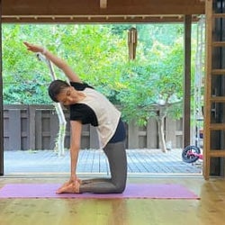 お腹すっきりぺたんこにしたい。姿勢すっきりエクササイズ