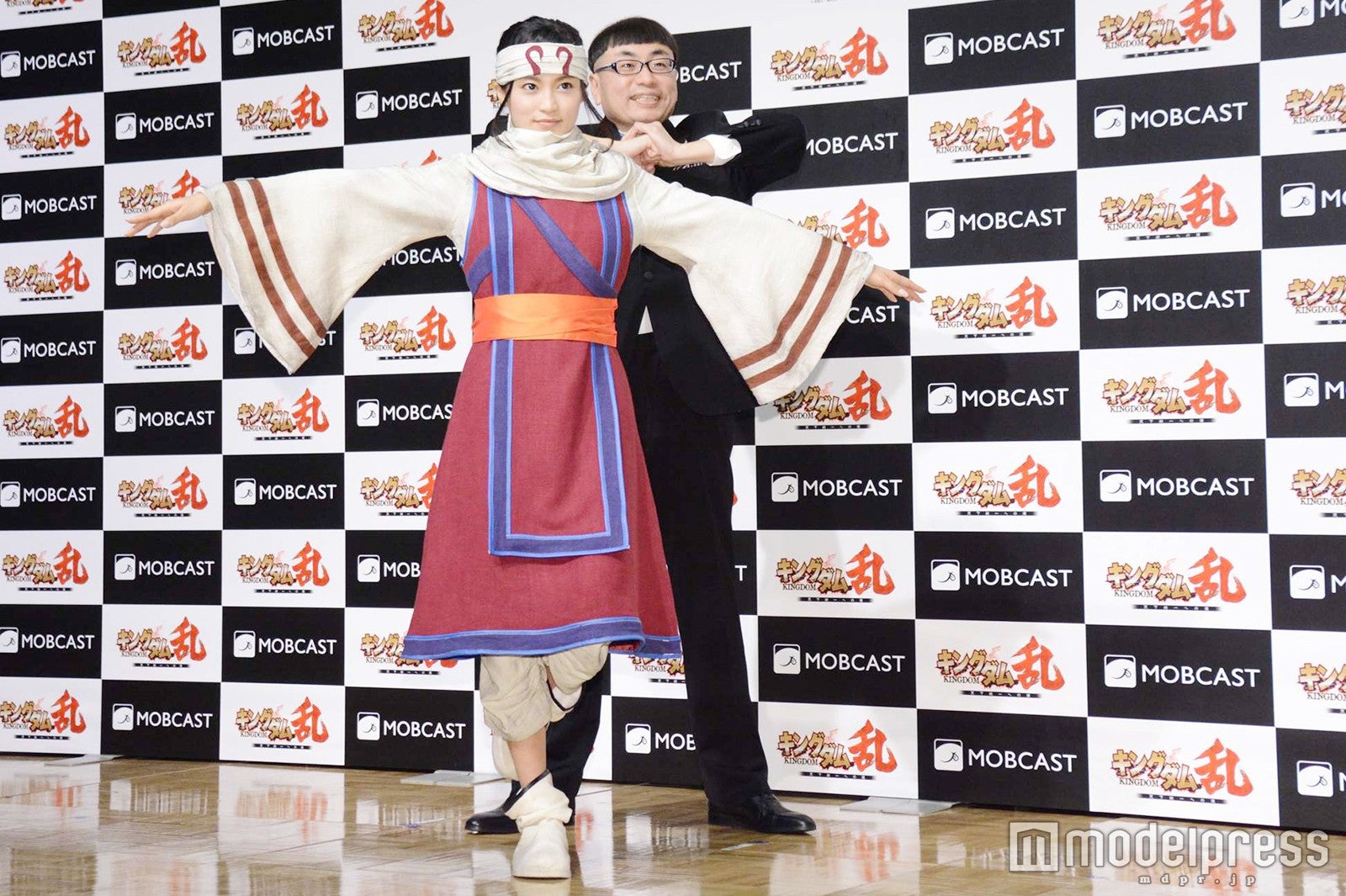 小島瑠璃子、イジリー岡田 （C）モデルプレス