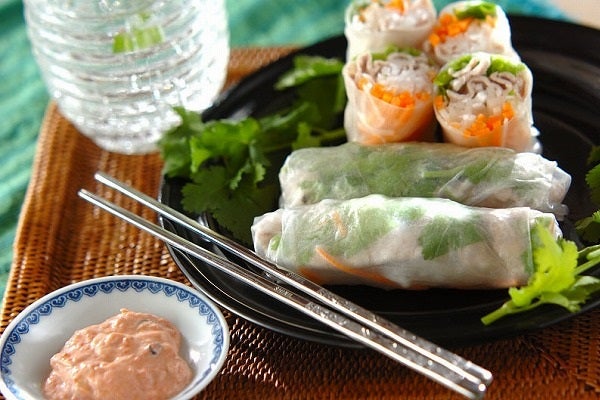 梅マヨソースのサラダ生春巻き
