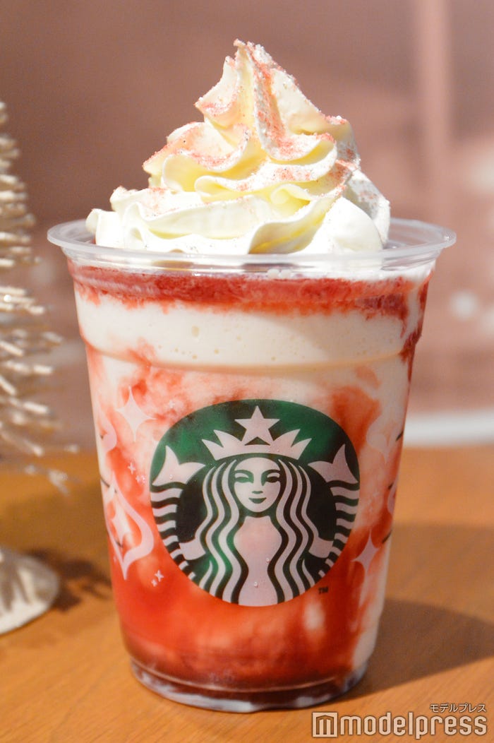 ストロベリー メリークリーム フラペチーノ(C)モデルプレス