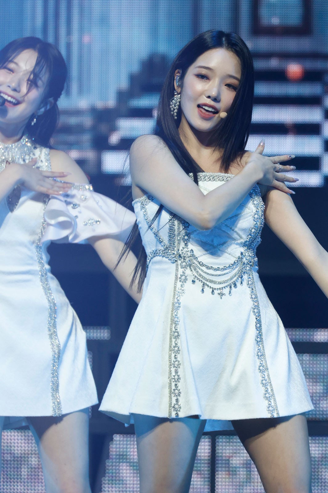 JISUN（P）&（C）PLEDIS Entertainment