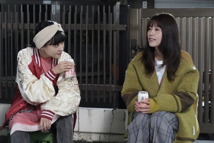 奈緒、有村架純(C)カンテレ
