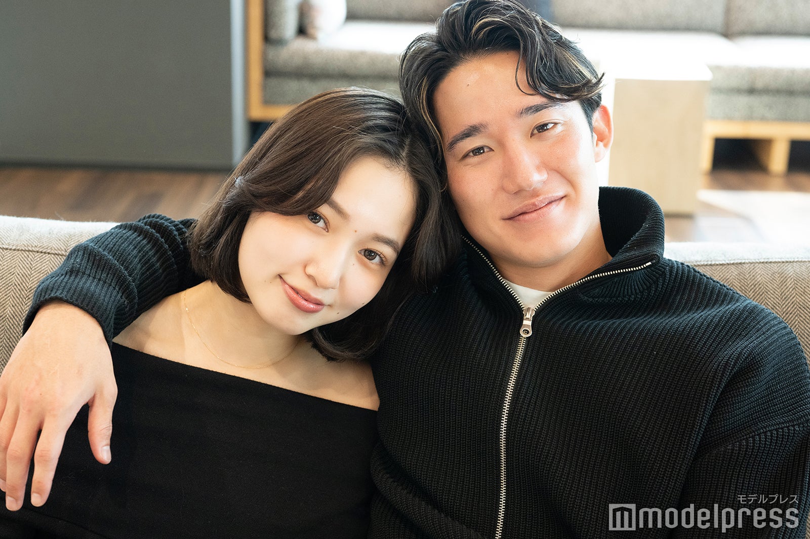 ミミ（美海）、アツシ（荒井陸）（C）モデルプレス