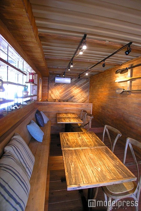 店内／画像提供：浜辺のTipiCafe