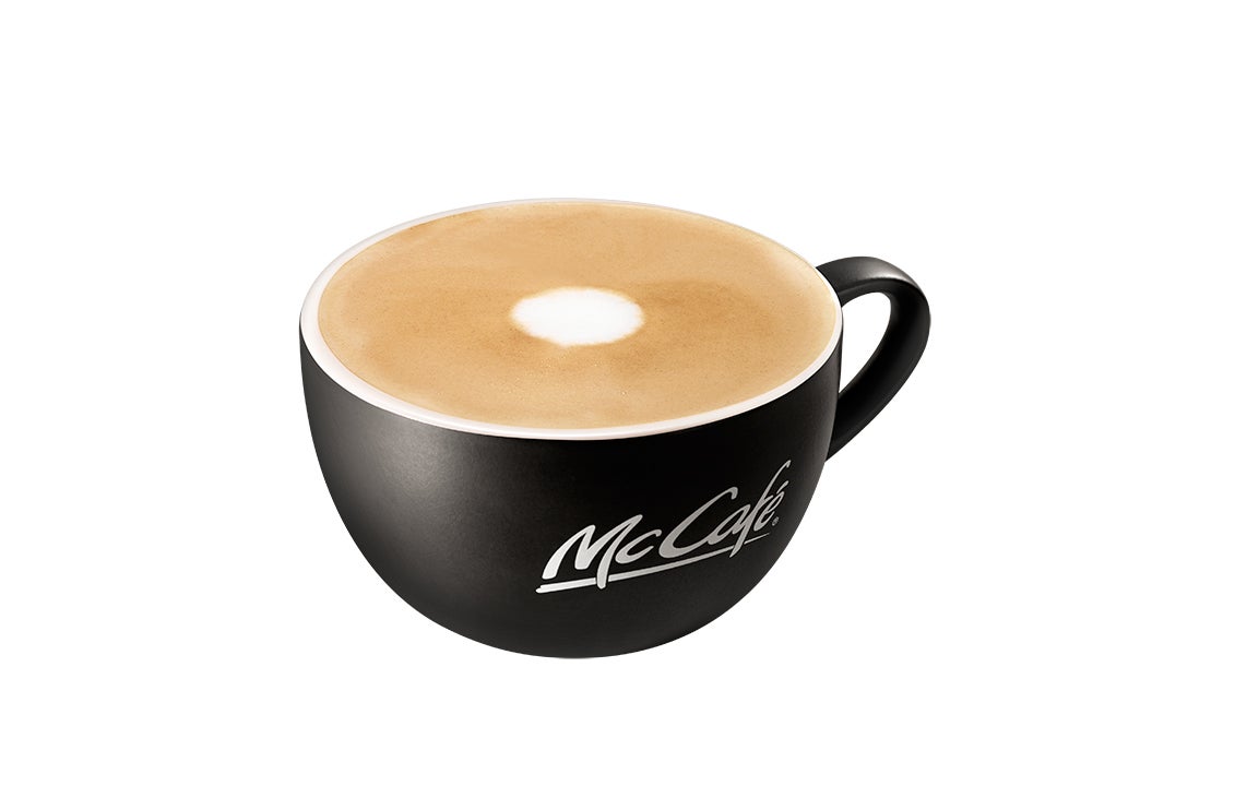 フラットホワイト／画像提供：日本マクドナルド