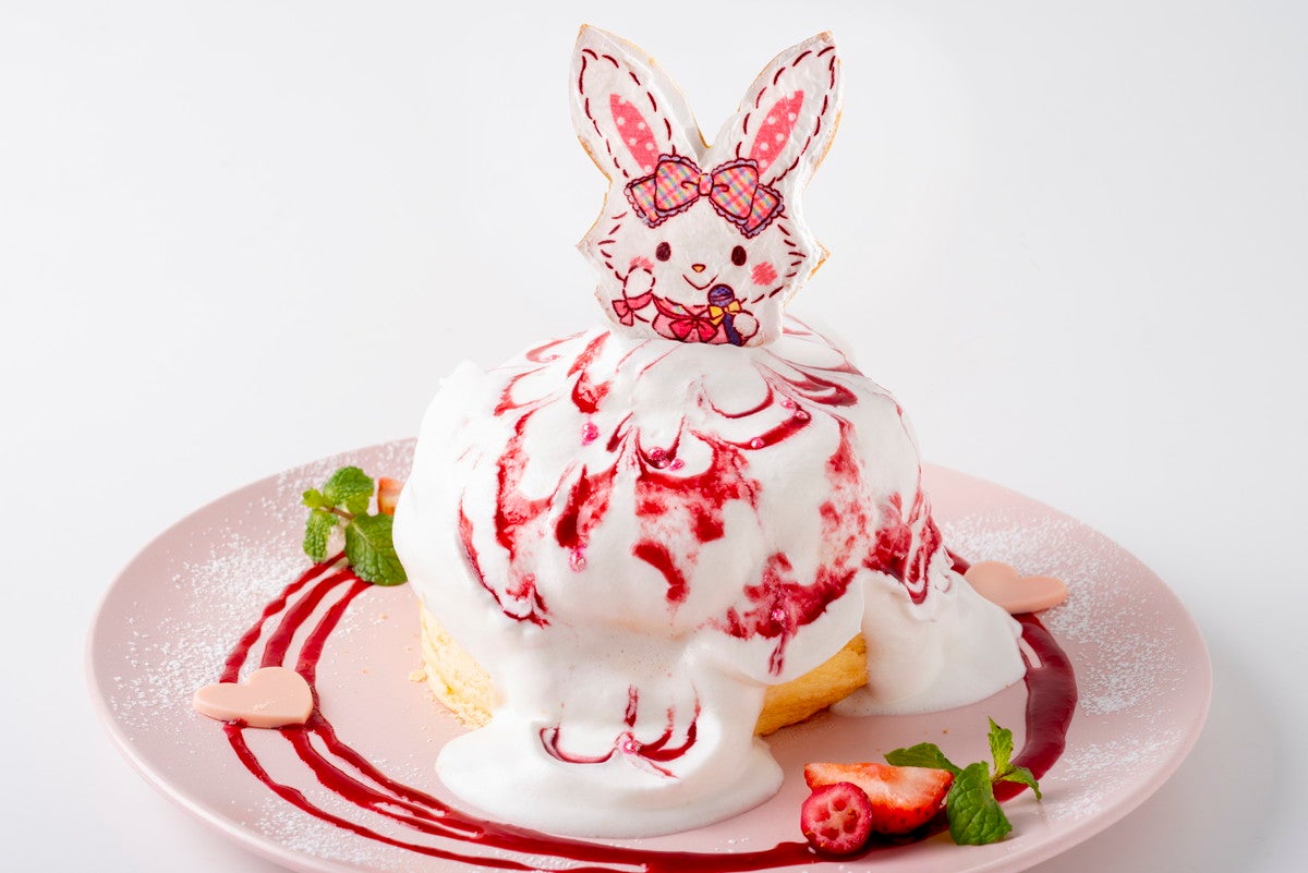 ウィッシュミーメルの“衣装早替え♪” ミルクリームパンケーキ1,350円（提供画像）