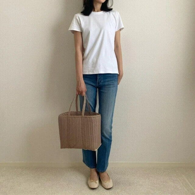 白TとデニムのNGシンプルコーデ