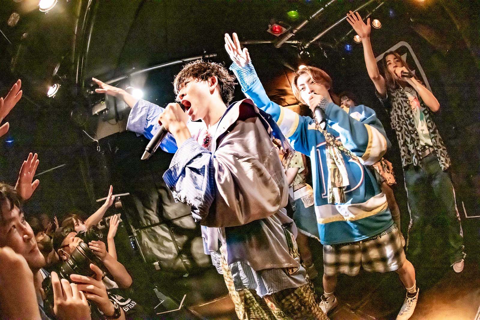 “第2のBiSH”BiTE A SHOCK、初の全国ライブハウスツアー開催決定 ワンマンライブで発表＜会場・日程一覧＞