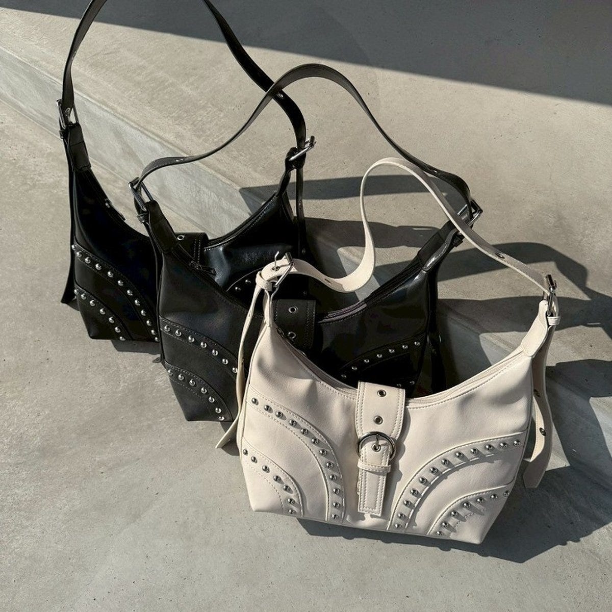 しまむら スタッズ付きショルダー(ANNA) しまむらのスタッズ付きショルダー(ANNA)